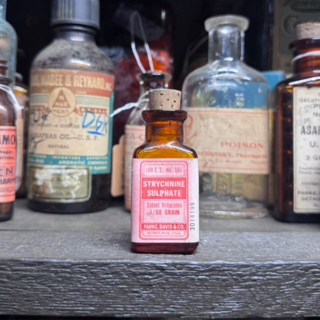スーパーセール 半額 | Medicine Antique The Shoppe Curiosities Olde Wunderkammer 健康・医学